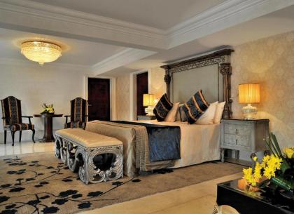 Cairo Marriott Hotel & Omar Khayyam Casino - image 13